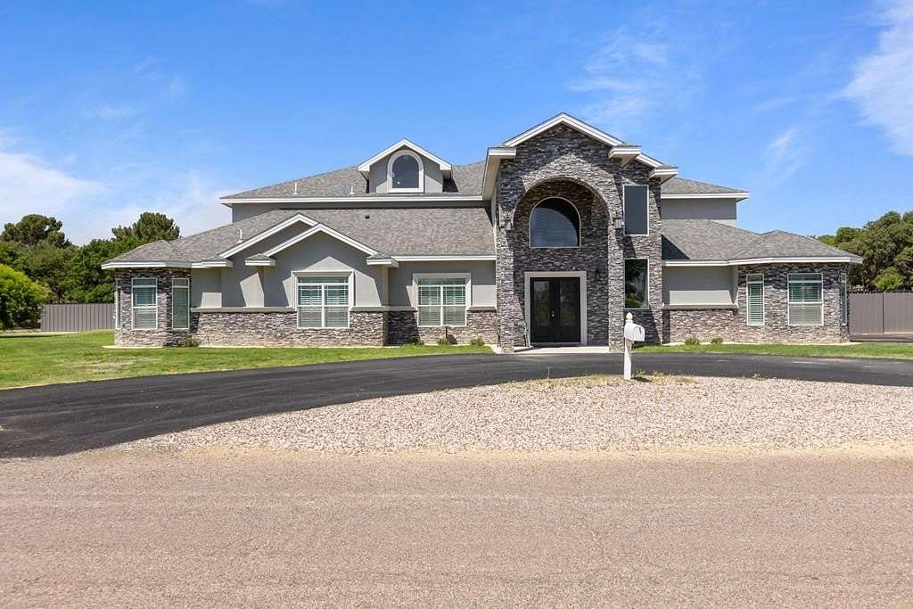 1.87 Acres of Residential Land with Home for Sale in Kermit, Texas