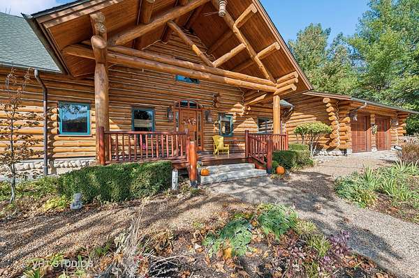 5 Acres of Residential Land with Home for Sale in Harvard, Illinois