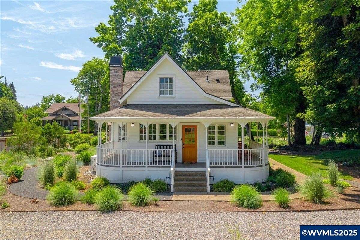 1.6 Acres of Residential Land with Home for Sale in Stayton, Oregon