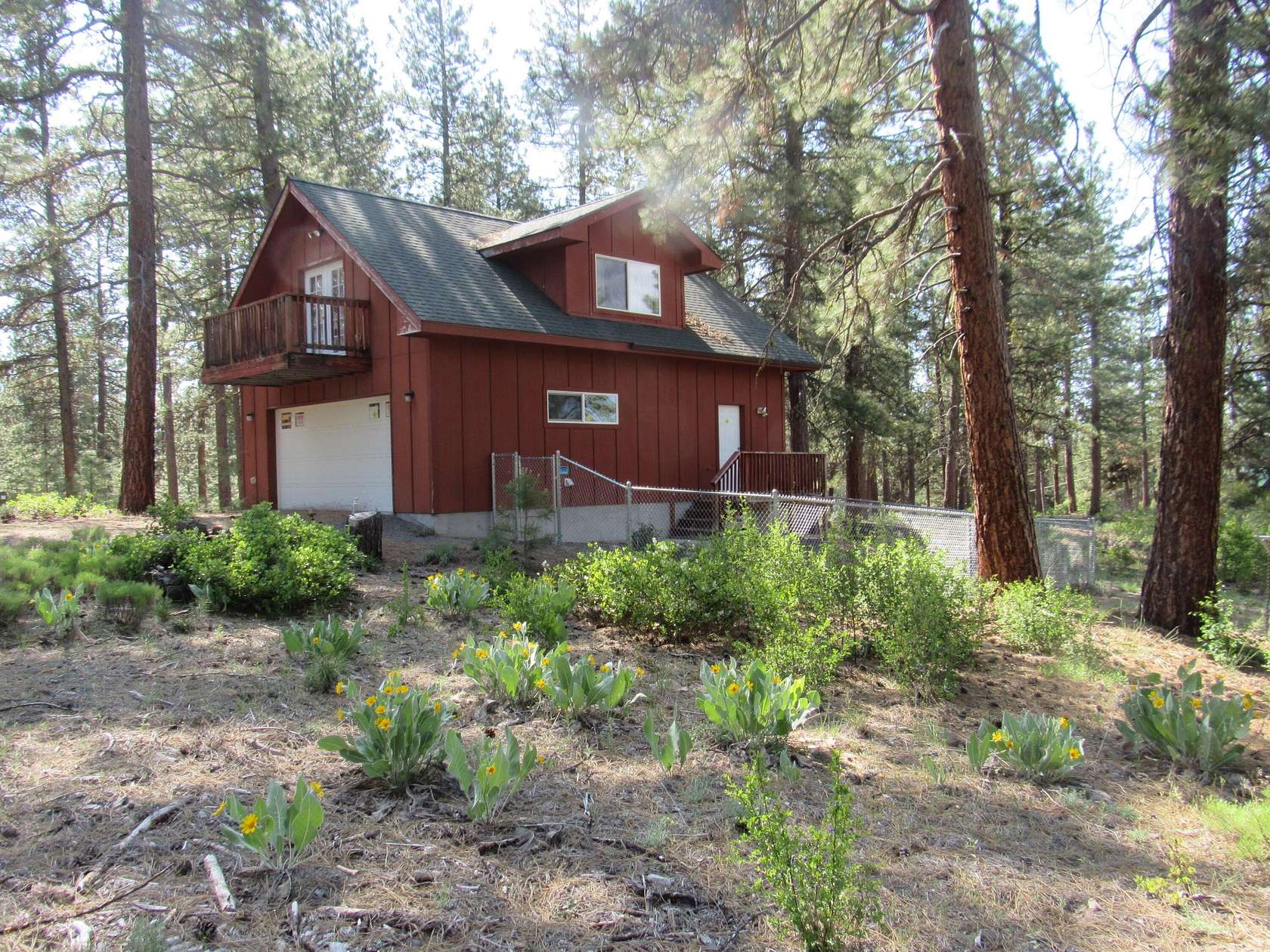 25 Acres of Recreational Land with Home for Sale in Chiloquin, Oregon