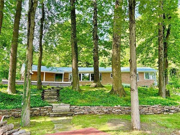 2.12 Acres of Residential Land with Home for Sale in Brecksville, Ohio