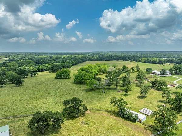 16 Acres of Agricultural Land for Sale in New Ulm, Texas