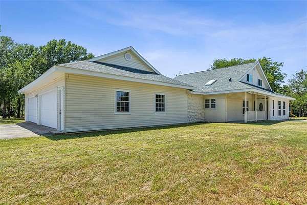 2 Acres of Residential Land with Home for Lease in Fort Worth, Texas