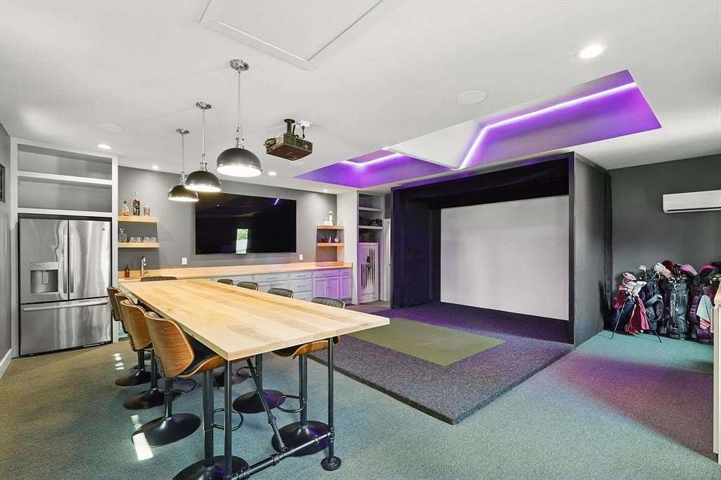 3.57 Acres of Residential Land with Home for Sale in Bartonville, Texas