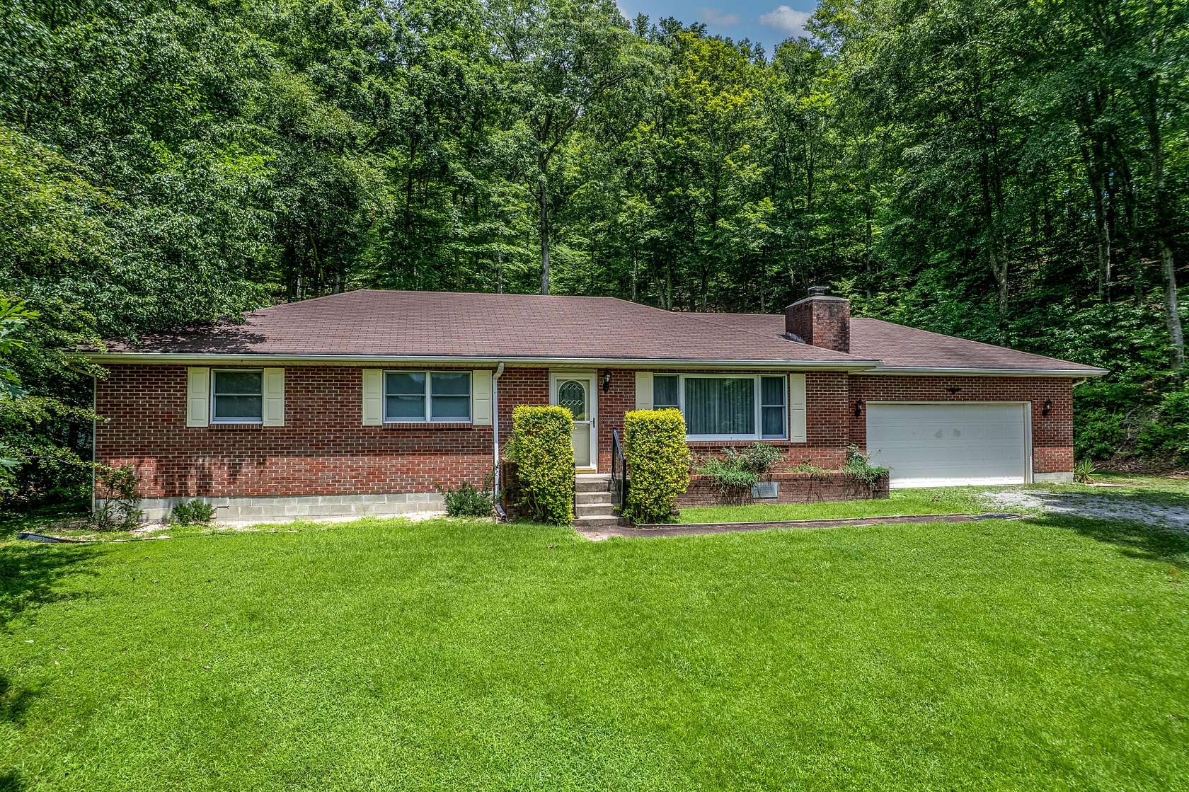 40 Acres of Land with Home for Sale in West Liberty, Kentucky