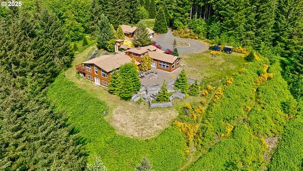 8.4 Acres of Residential Land with Home for Sale in Kelso, Washington