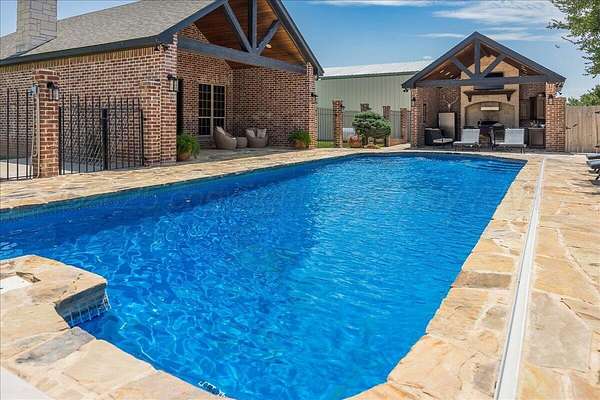 3.5 Acres of Residential Land with Home for Sale in Canyon, Texas