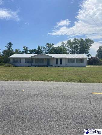 3.6 Acres of Residential Land with Home for Sale in Mullins, South Carolina