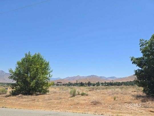 2.5 Acres of Residential Land for Sale in Weldon, California
