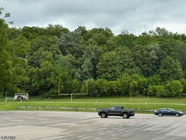 0.94 Acres of Residential Land for Sale in Hardyston Township, New Jersey