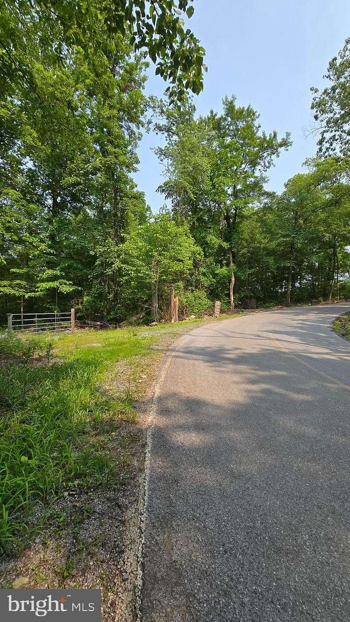 17.1 Acres of Recreational Land for Sale in Cascade, Maryland