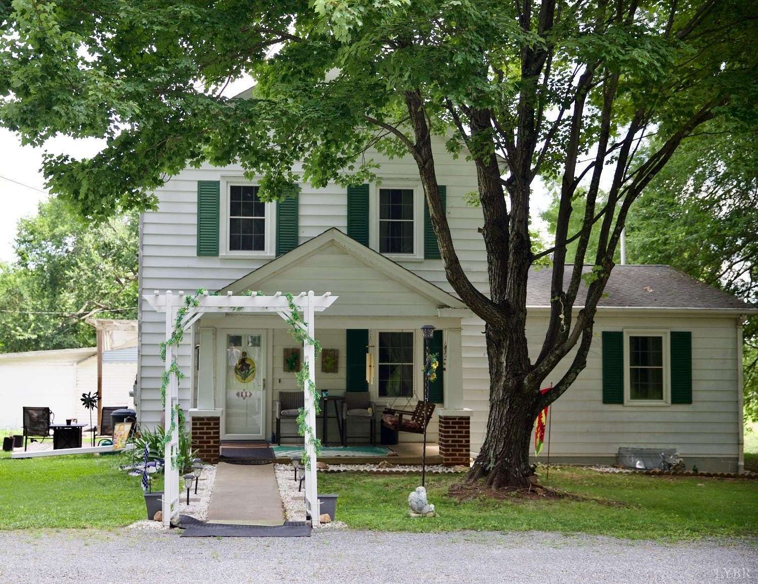 1.73 Acres of Residential Land with Home for Sale in Rustburg, Virginia