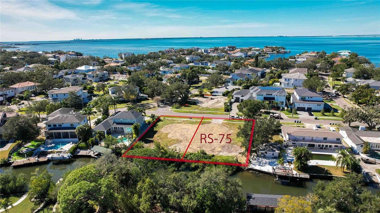 0.51 Acres of Residential Land for Auction in Tampa, Florida