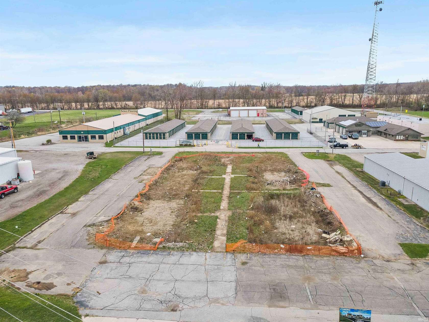 0.99 Acres of Mixed-Use Land for Sale in Kendallville, Indiana