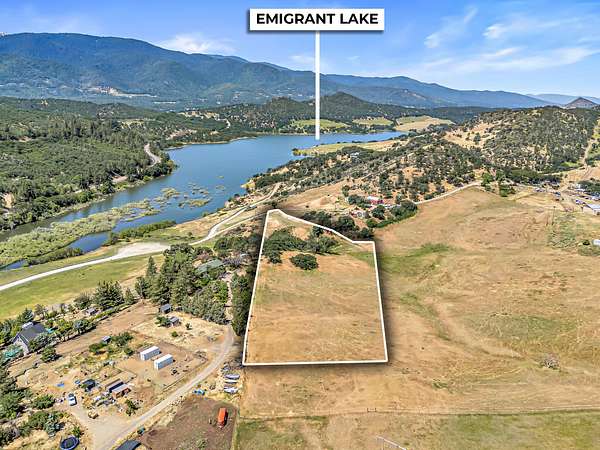 4.79 Acres of Residential Land for Sale in Ashland, Oregon