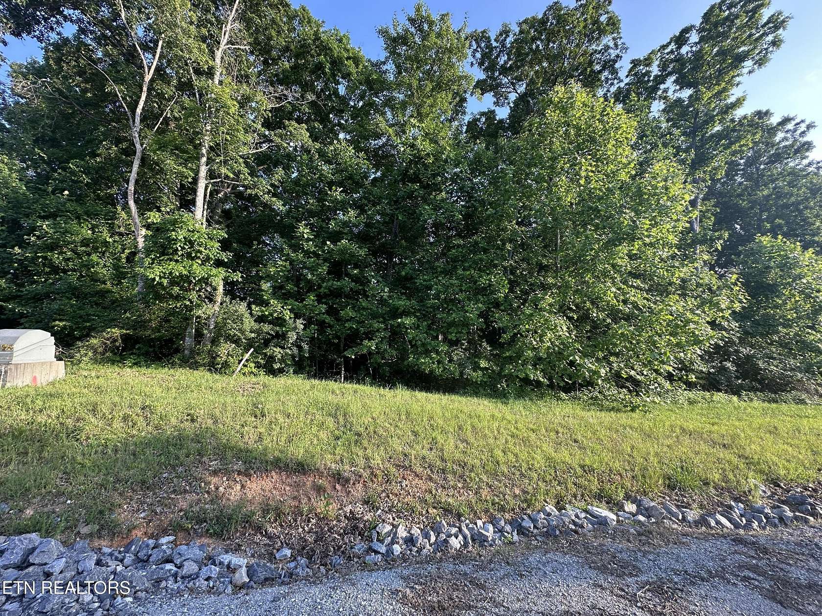 0.44 Acres of Land for Sale in La Follette, Tennessee