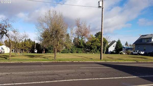 0.41 Acres of Mixed-Use Land for Sale in Forest Grove, Oregon