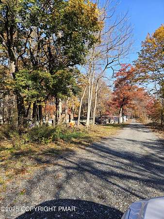 7 Acres of Mixed-Use Land for Sale in Saylorsburg, Pennsylvania