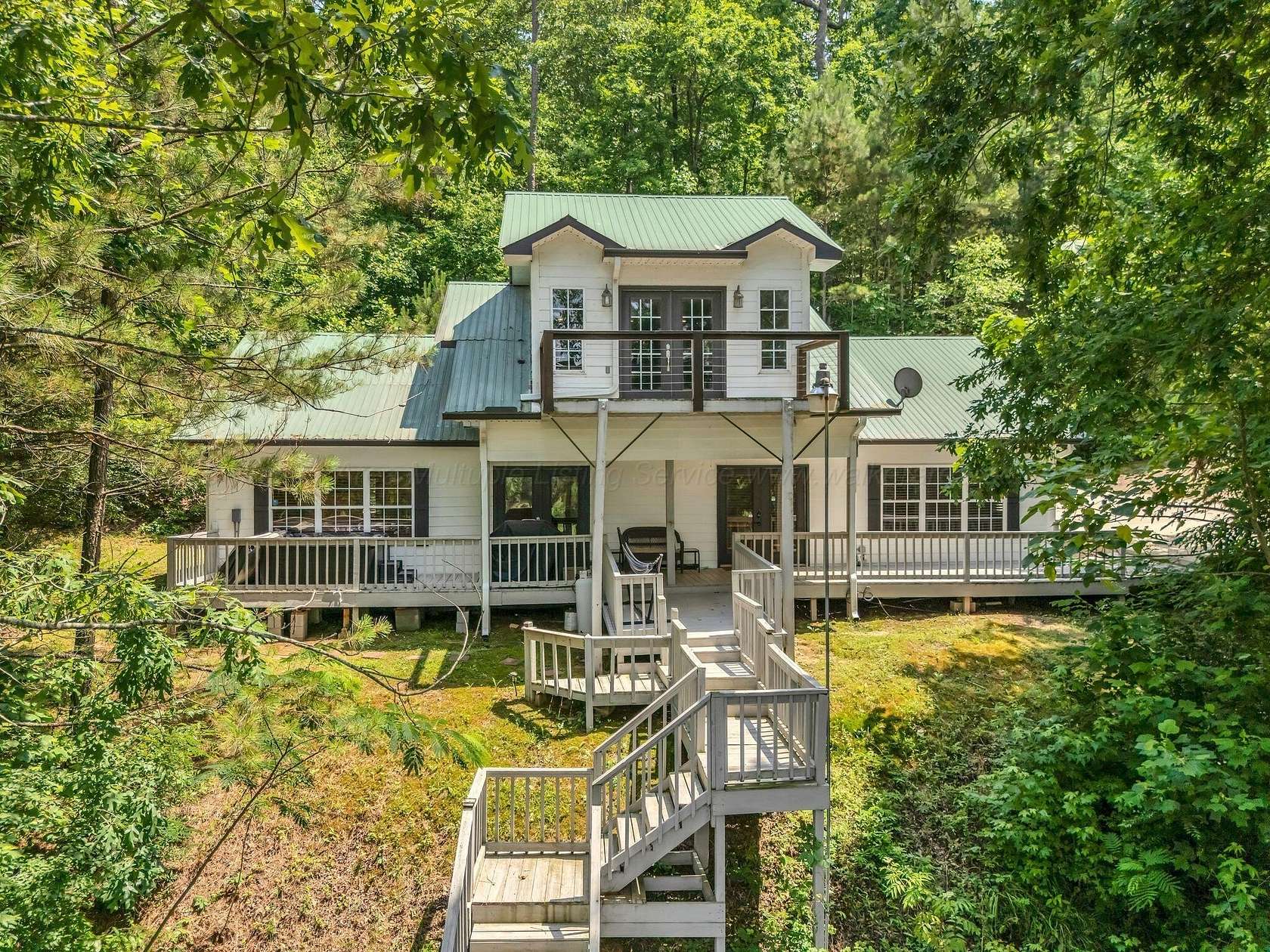 2.5 Acres of Residential Land with Home for Sale in Jasper, Alabama