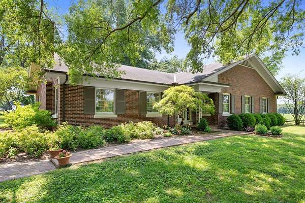 44 Acres of Land with Home for Sale in Lexington, Kentucky