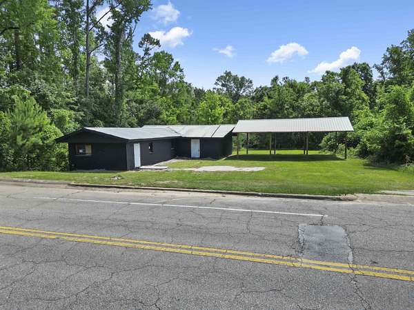 0.76 Acres of Land for Sale in Chattahoochee, Florida