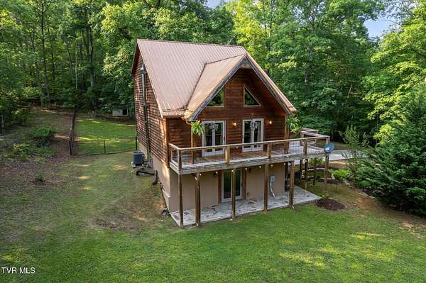 45 Acres of Land with Home for Sale in Mendota, Virginia