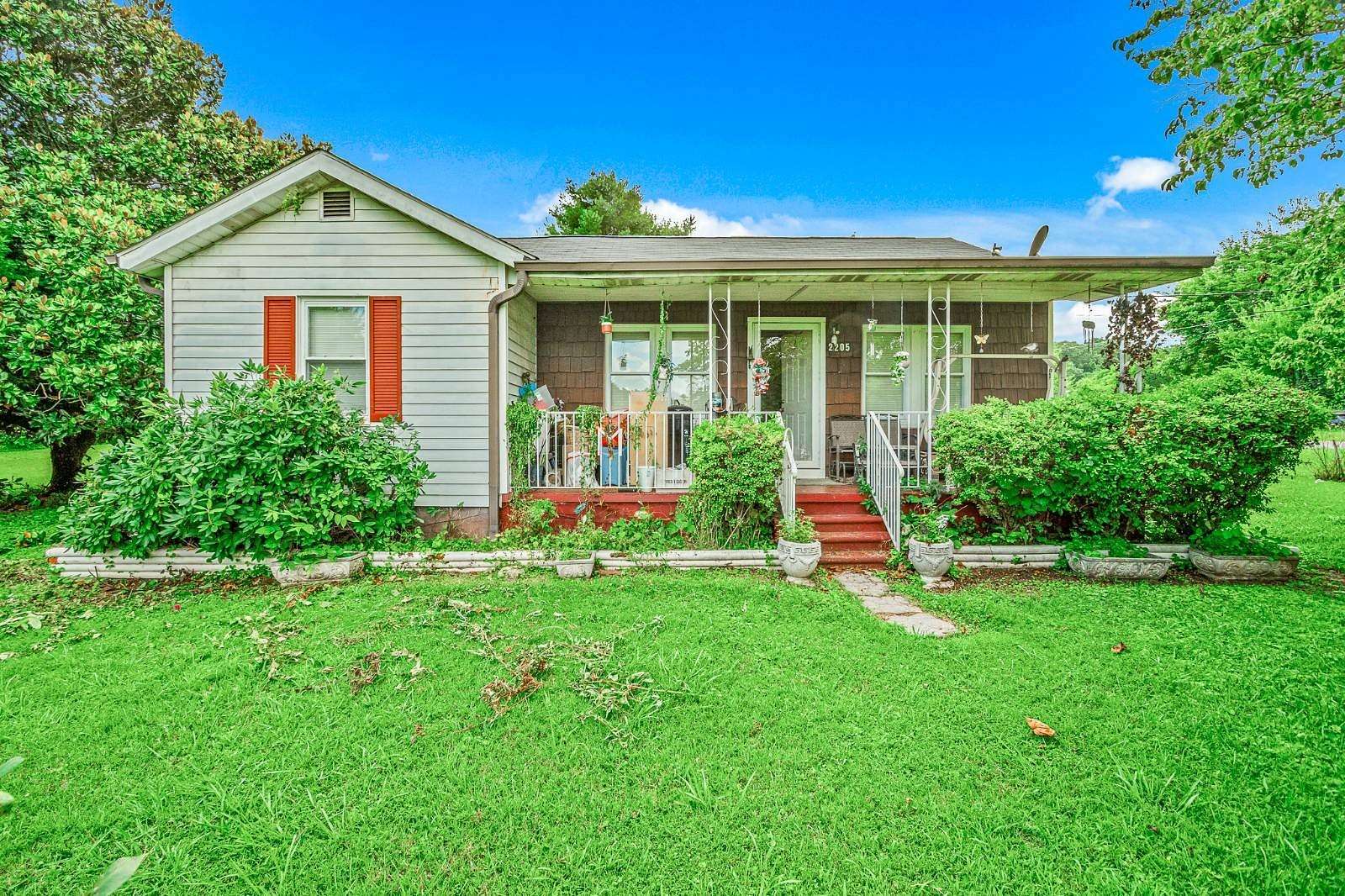 1.83 Acres of Land with Home for Sale in Mascot, Tennessee