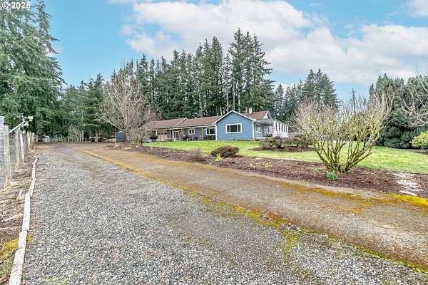 1.86 Acres of Residential Land with Home for Sale in Estacada, Oregon