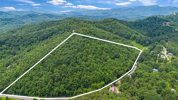 16 Acres of Recreational & Residential Land for Sale in Pigeon Forge, Tennessee