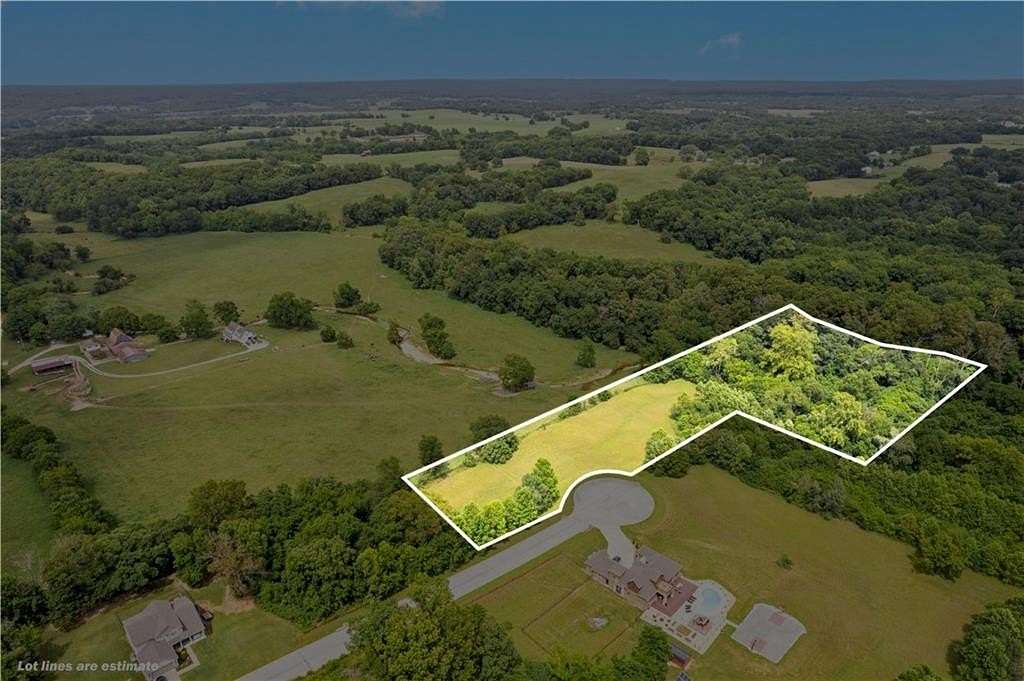 5.29 Acres of Residential Land for Sale in Pea Ridge, Arkansas