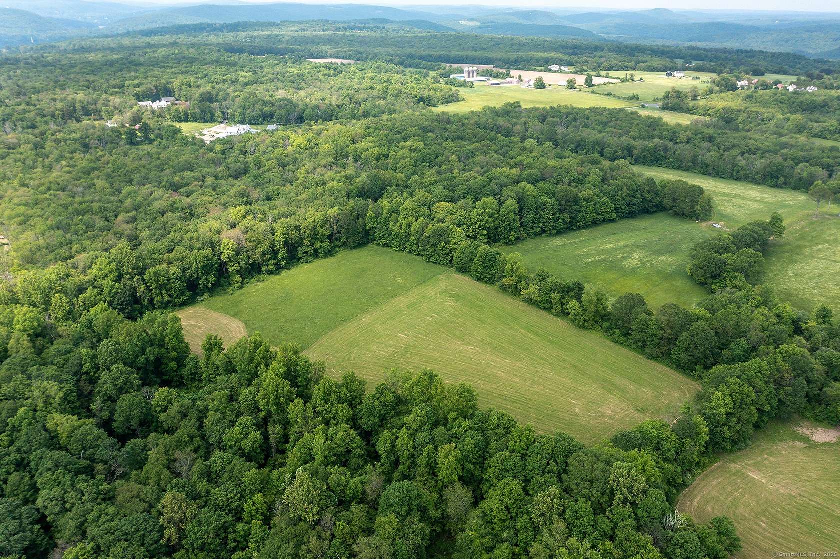 20 Acres of Agricultural Land for Sale in Washington, Connecticut