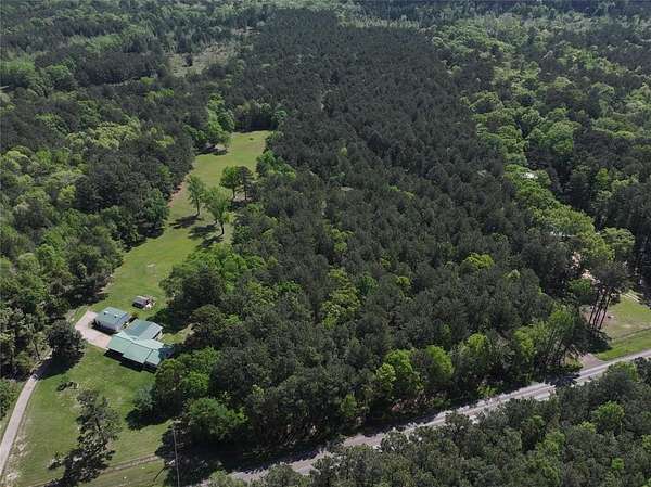 13.4 Acres of Recreational Land for Sale in Atlanta, Texas