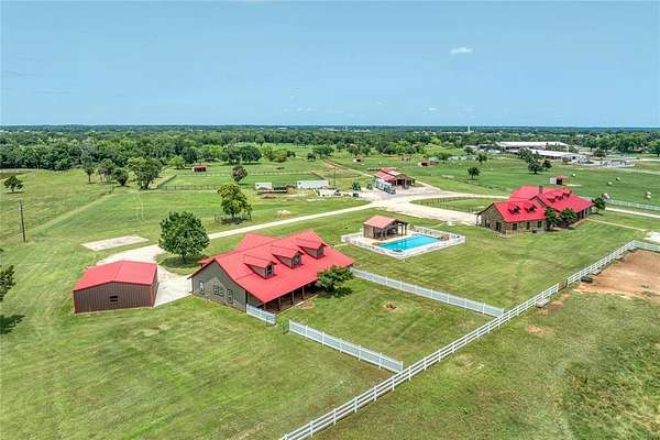 63 Acres of Agricultural Land with Home for Sale in Whitesboro, Texas