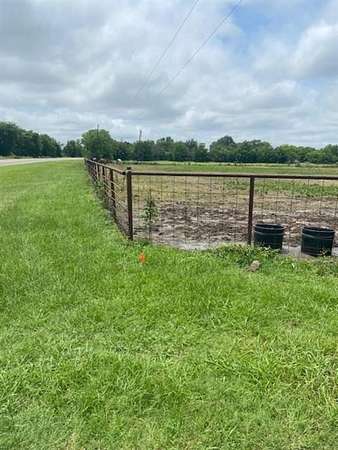 1.5 Acres of Land for Sale in Greenville, Texas