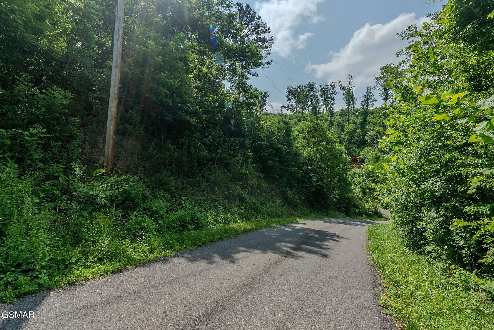 1 Acre of Residential Land for Sale in Sevierville, Tennessee
