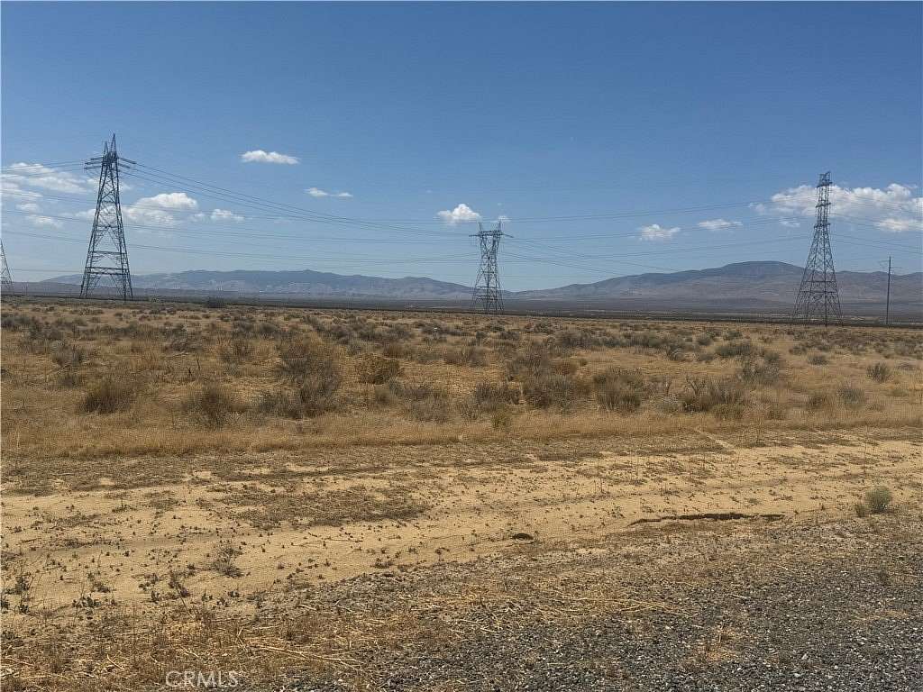 2.6 Acres of Residential Land for Sale in Rosamond, California