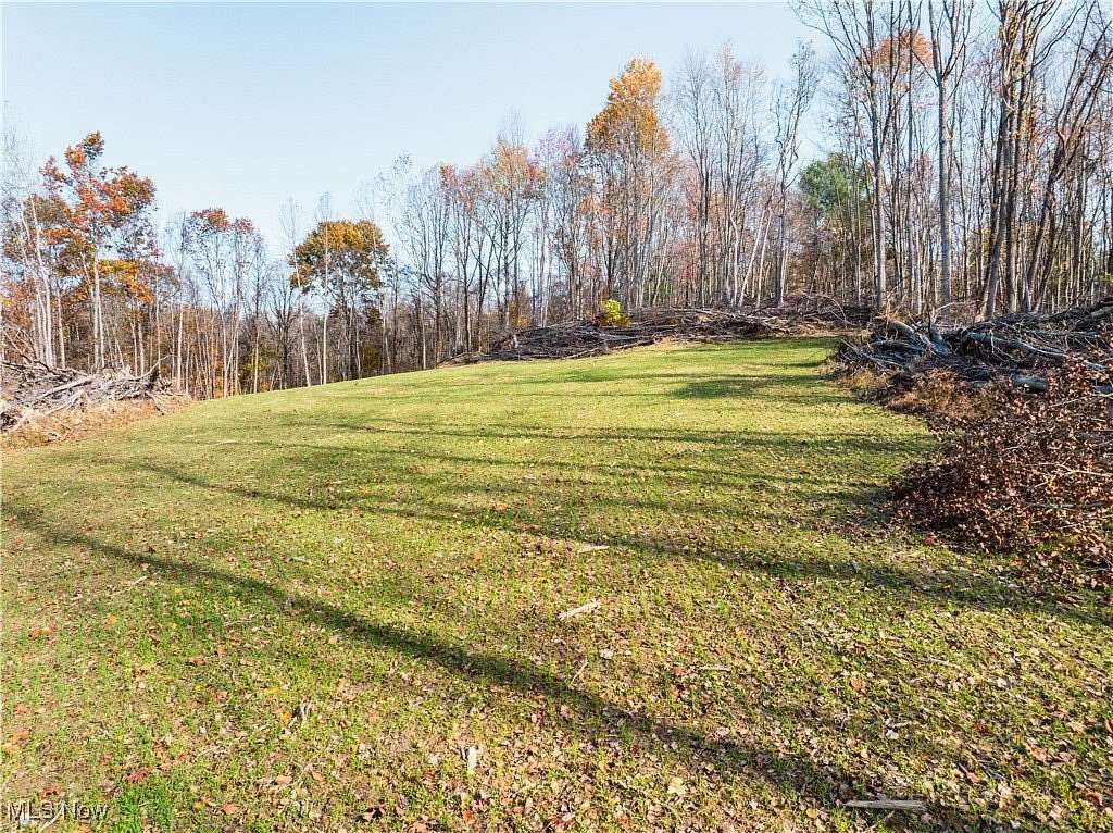 52 Acres of Recreational Land for Auction in Zanesville, Ohio
