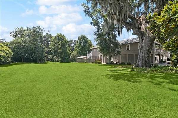 Residential Land for Sale in Mandeville, Louisiana