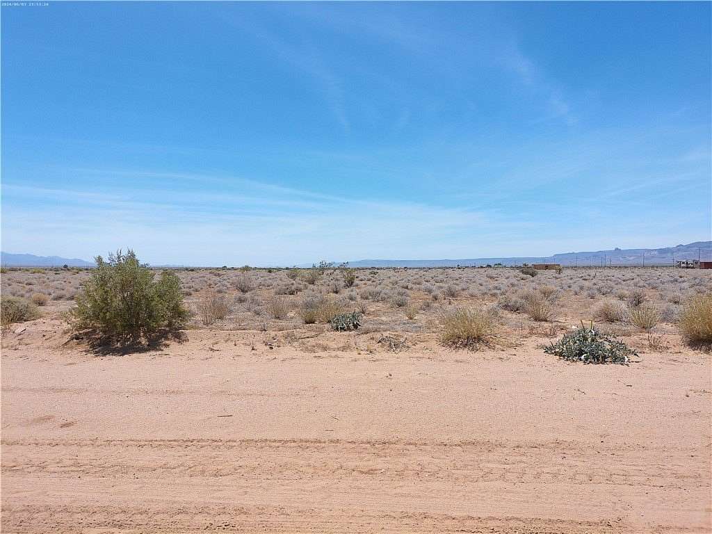 1 Acre of Residential Land for Sale in Golden Valley, Arizona