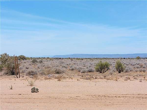 1 Acre of Residential Land for Sale in Golden Valley, Arizona
