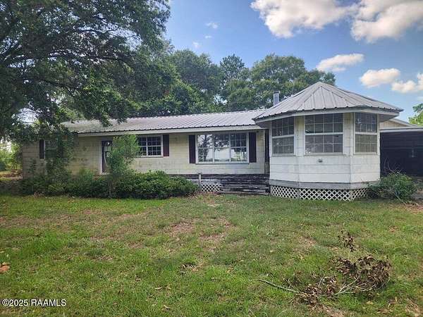 8.12 Acres of Residential Land with Home for Sale in Gueydan, Louisiana