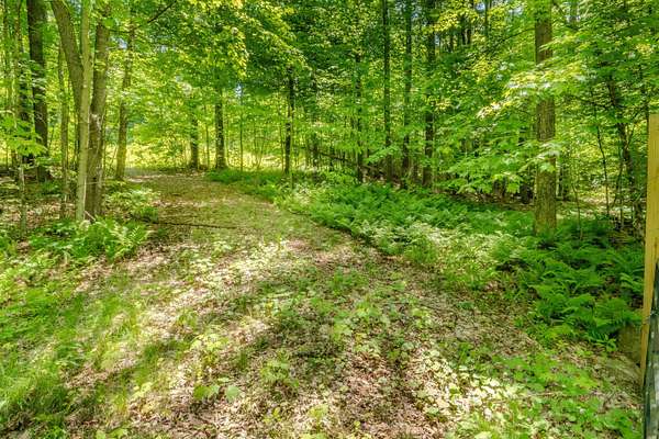 5.69 Acres of Residential Land for Sale in Bethlehem, New Hampshire