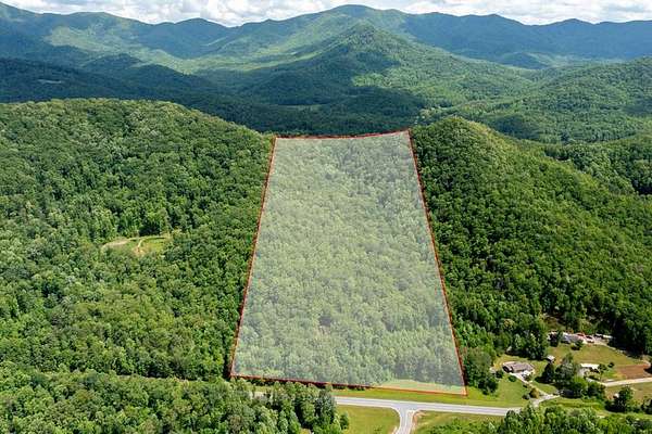 31 Acres of Land for Sale in Hayesville, North Carolina