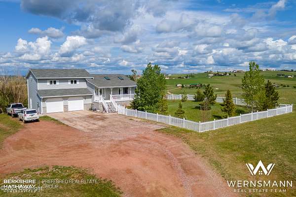 20 Acres of Land with Home for Sale in Gillette, Wyoming