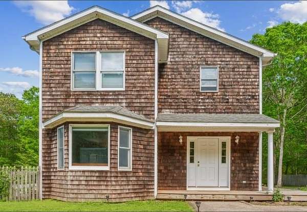 4 Acres of Residential Land with Home for Sale in Southampton, New York