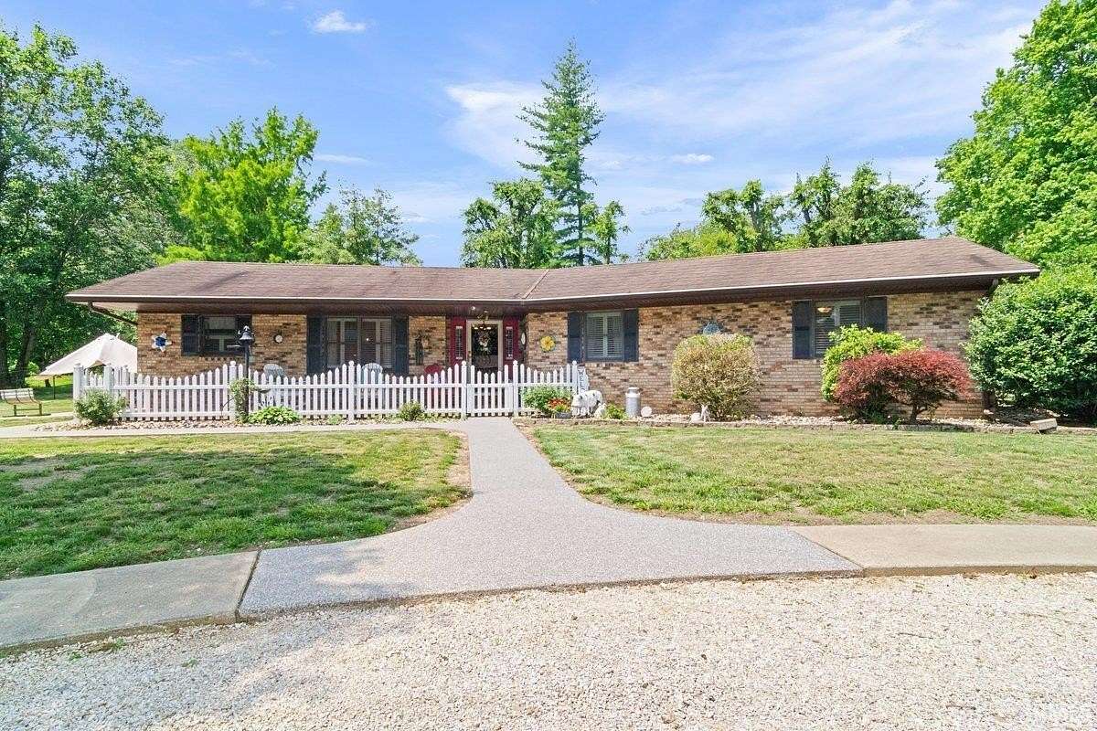 21.8 Acres of Agricultural Land with Home for Sale in Princeton, Indiana