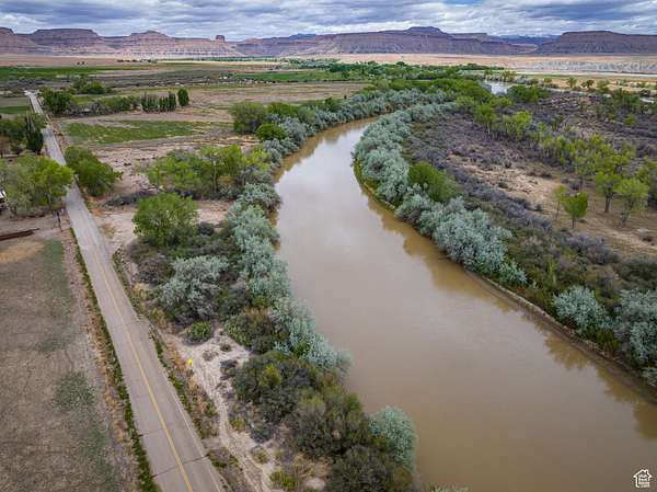 12 Acres of Agricultural Land for Sale in Green River, Utah