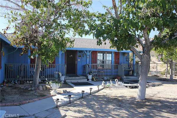 2.53 Acres of Residential Land with Home for Sale in Joshua Tree, California