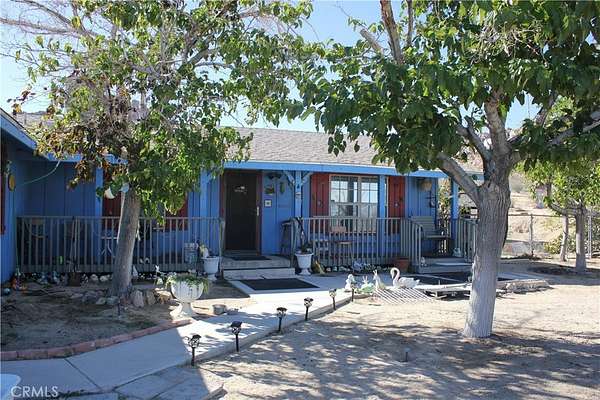 2.53 Acres of Residential Land with Home for Sale in Joshua Tree, California