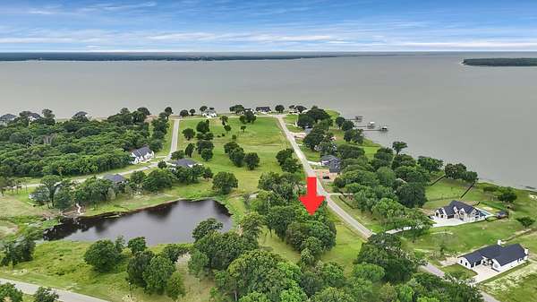 0.77 Acres of Residential Land for Sale in Mabank, Texas